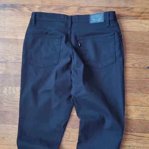 Levi's 721 High Rise Skinny Jeans: Busted Knees - Picture 7 of 10